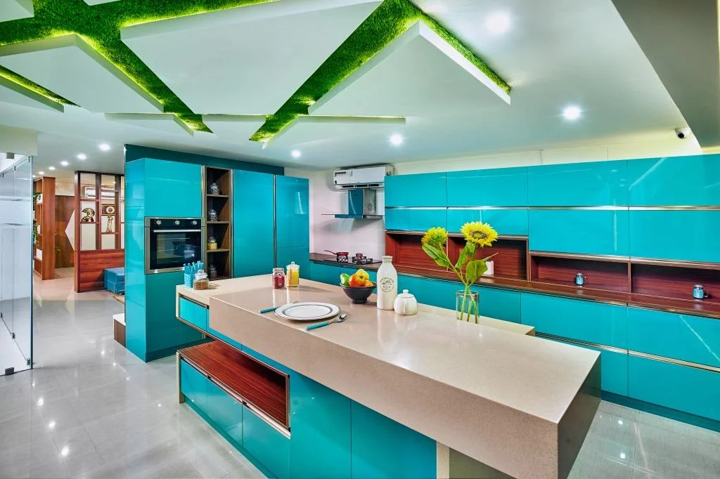Kitchen teal slider